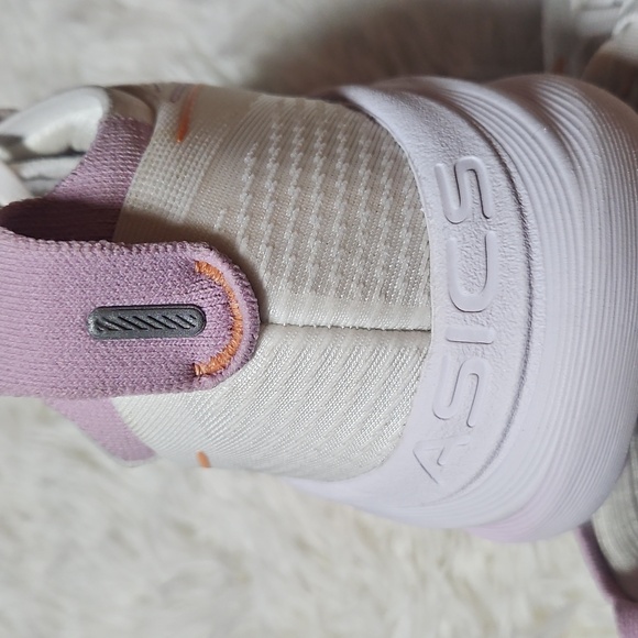 ASICS Women's White and Pink Athletic Shoes - Picture 3 of 5